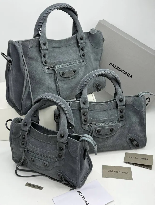 BALENCIAGA