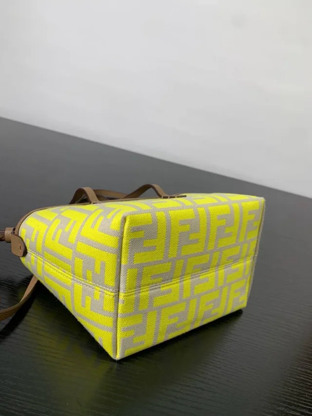 FENDI mini roll