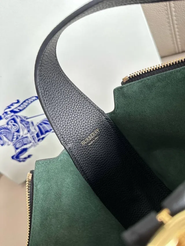 Сумка Burberry