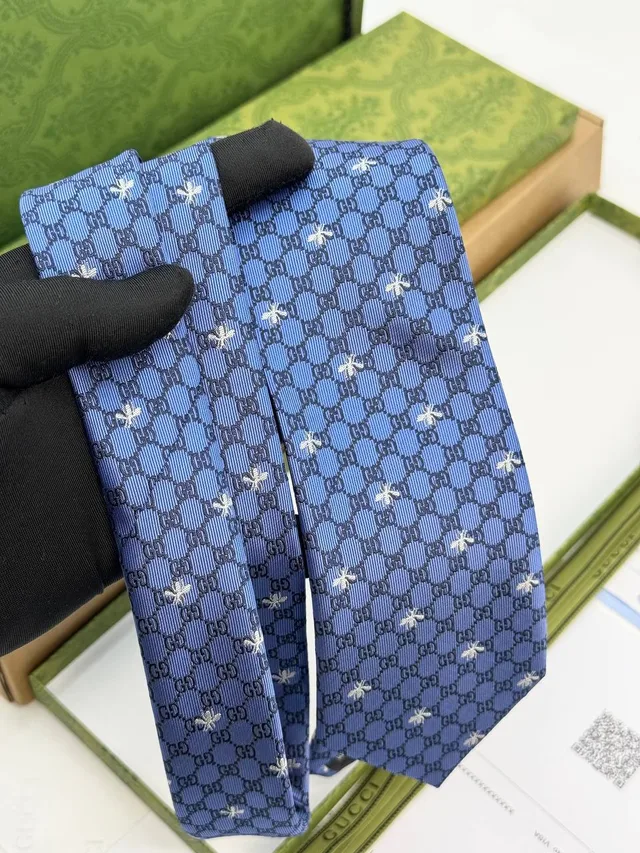 Галстук Gucci
