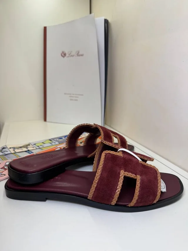 Шлепанцы Hermes