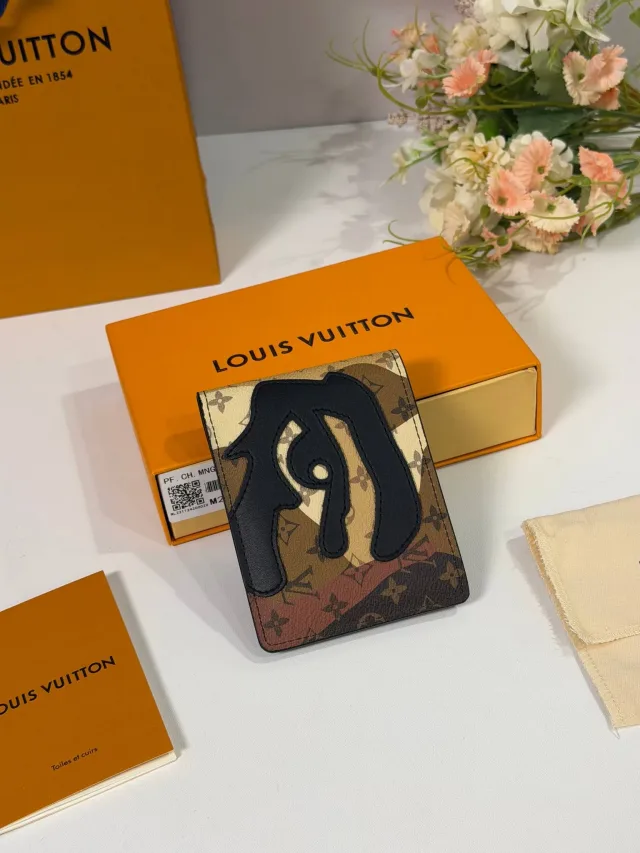 Кошелек Louis Vuitton Multiple Wallet