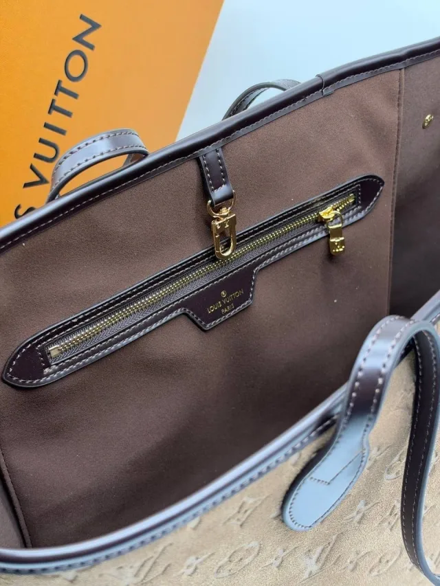 Сумка Louis Vuitton