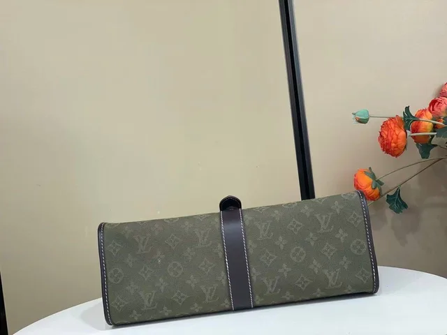 Сумка Louis Vuitton