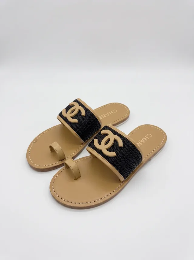Шлепки Chanel