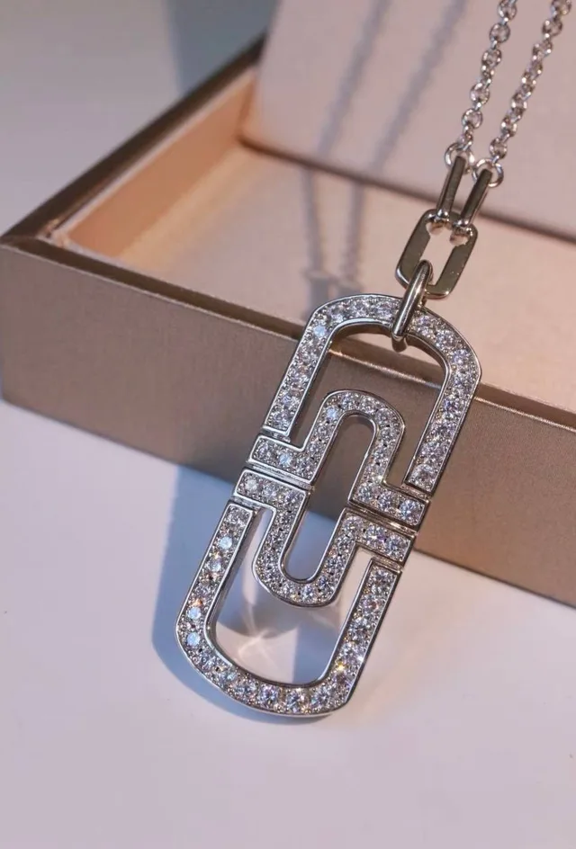 Подвеска Bvlgari