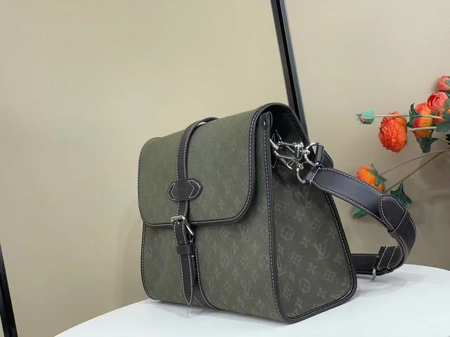 Сумка Louis Vuitton