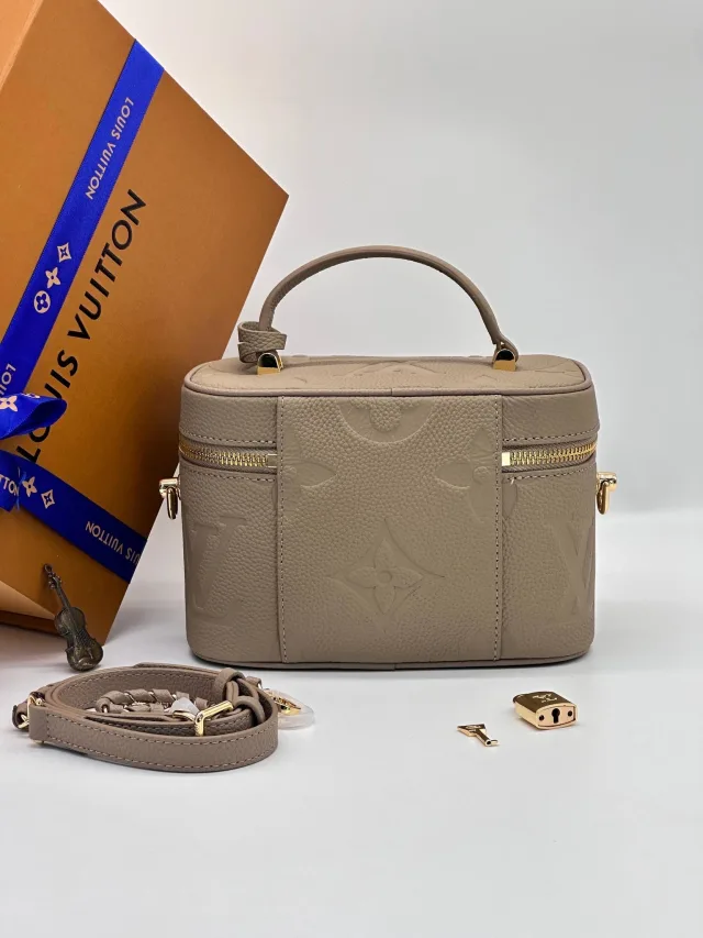 Косметичка Louis Vuitton