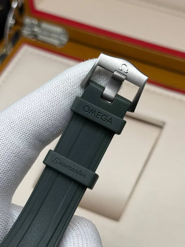 Omega Seamaster 300
