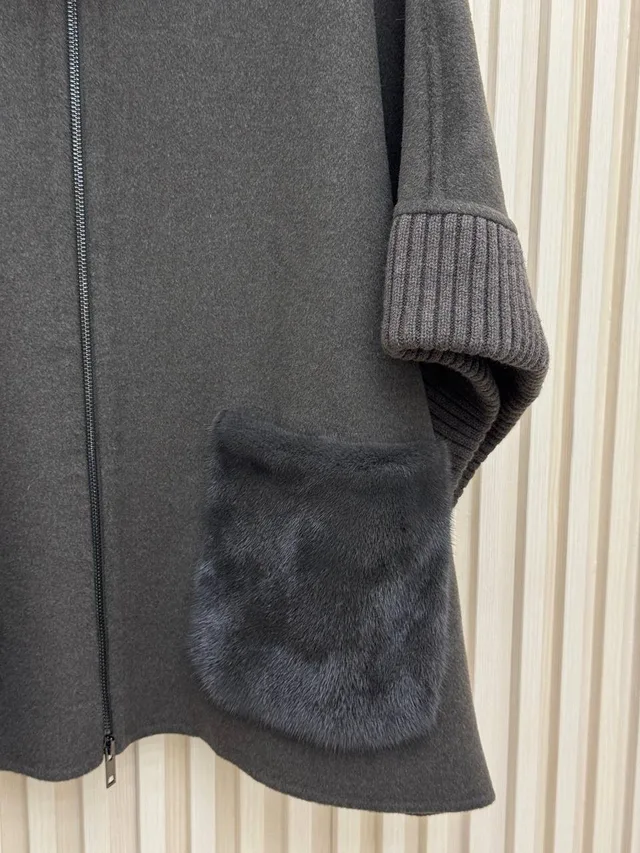 Пончо Loro Piana