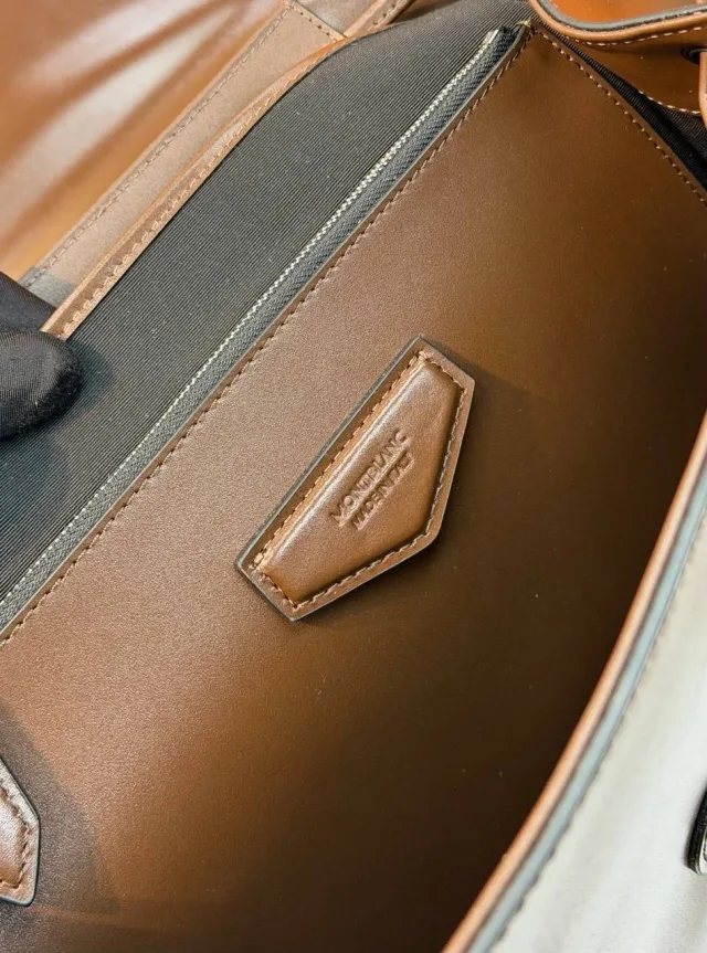 Mont Blanc Рюкзак среднего размера из кожи Meisterstück