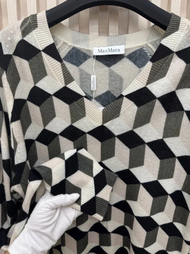 Джемпер MaxMara