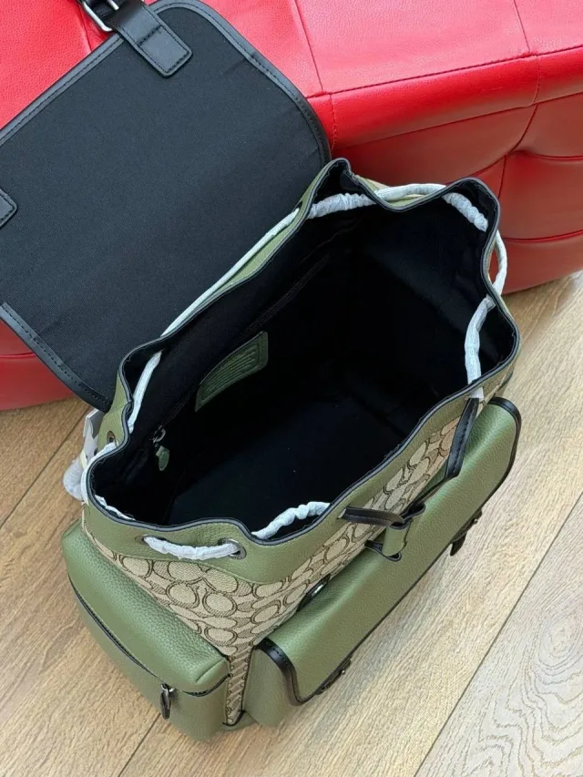 Рюкзак от Coach