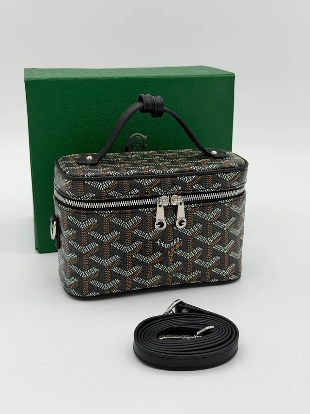 Goyard Косметички