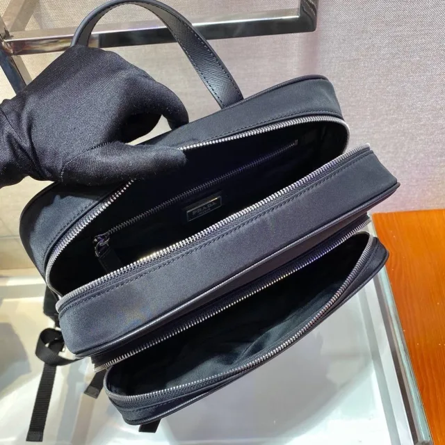 Рюкзак Prada