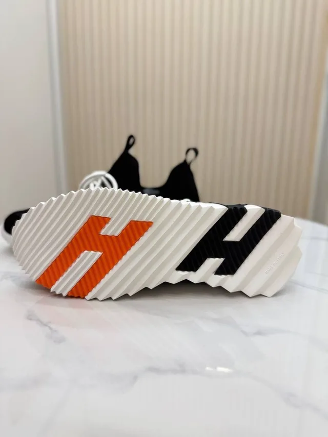 Кроссовки Hermes