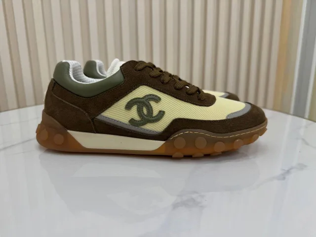 Кроссовки Chanel
