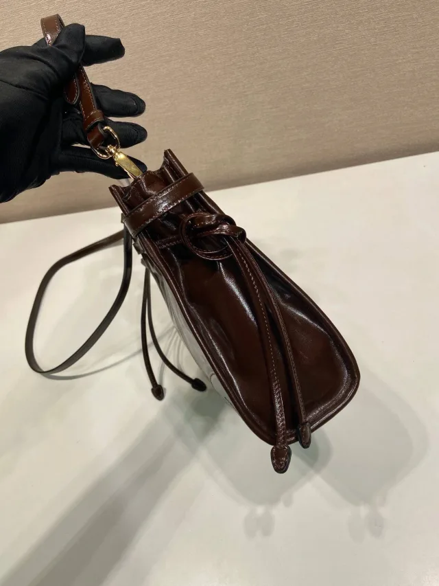 Сумка Prada