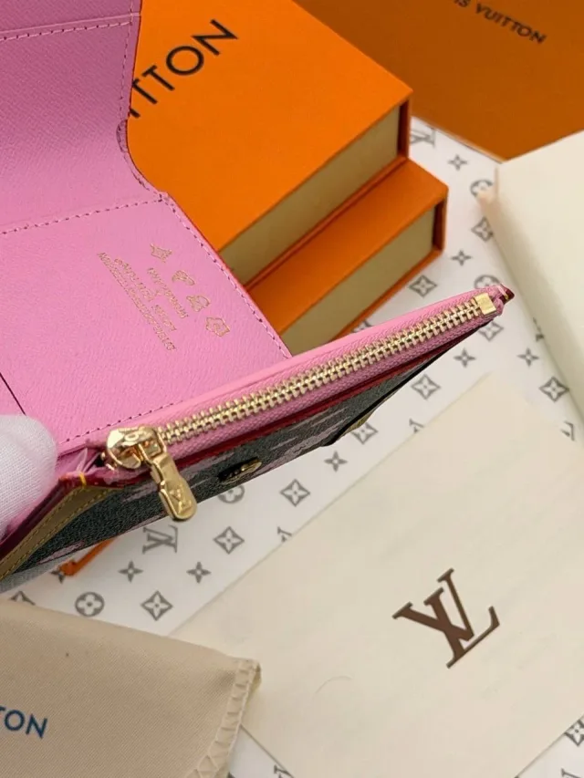 Кошелек Louis Vuitton