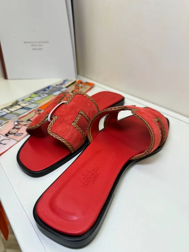 Шлепанцы Hermes