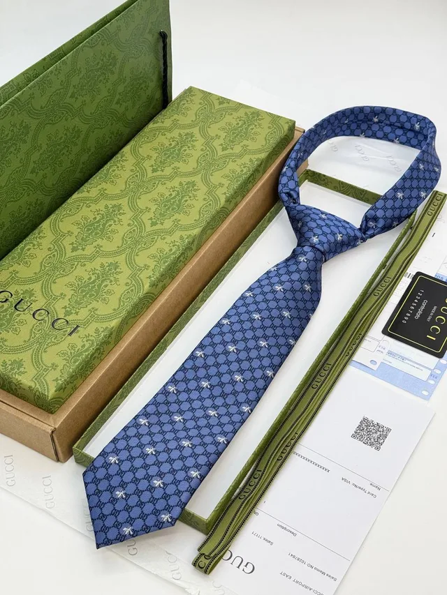 Галстук Gucci