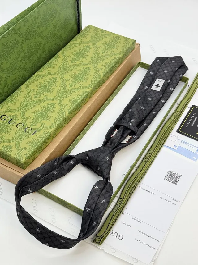 Галстук Gucci