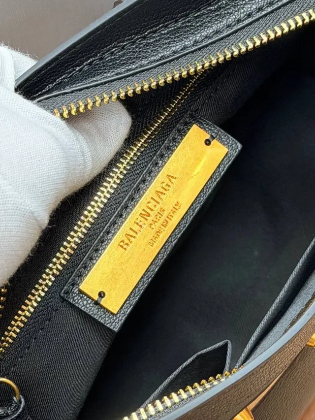 Сумка Balenciaga