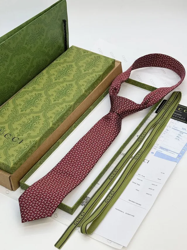 Галстук Gucci