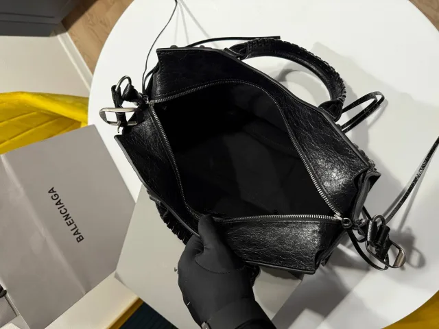Сумка Balenciaga Le City