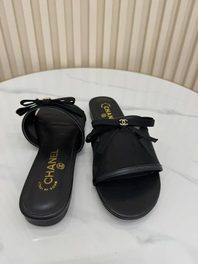 Шлепки Chanel