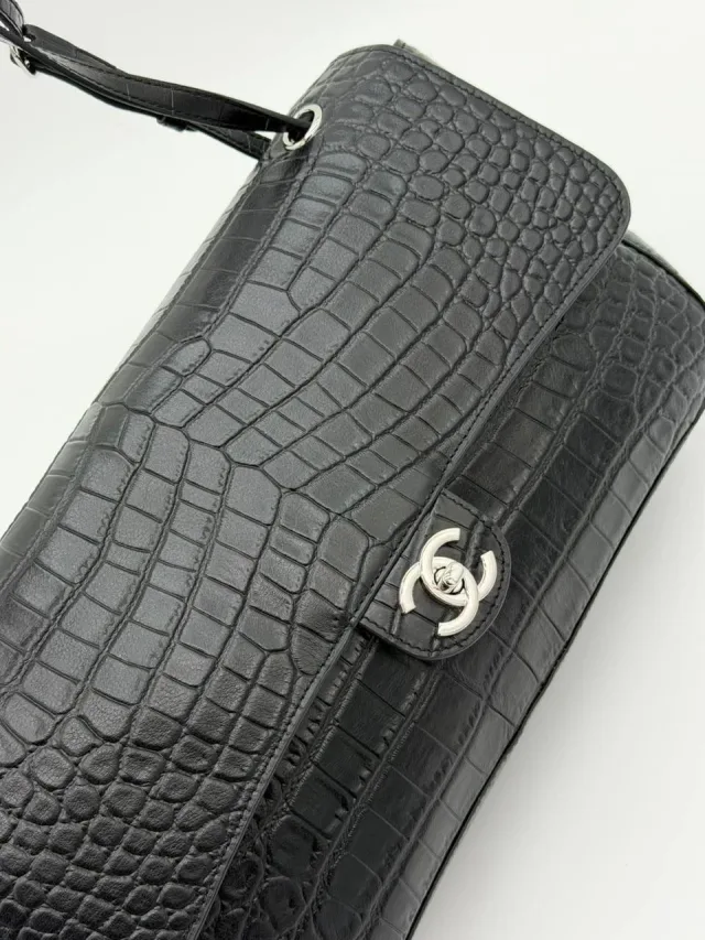 Chanel из кожи крокодила