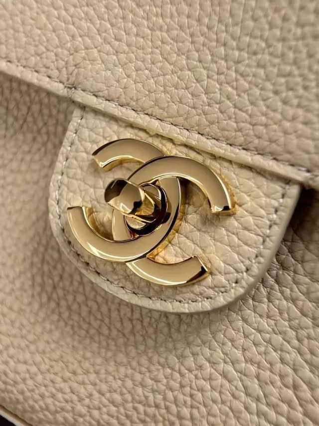 Сумка Chanel золотая фурнитура