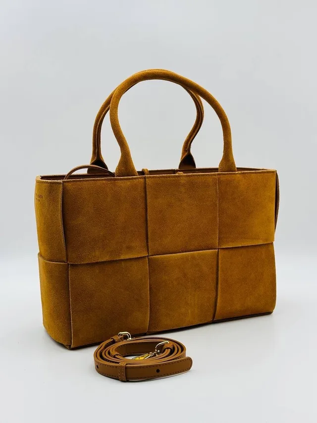 Сумки Bottega Veneta