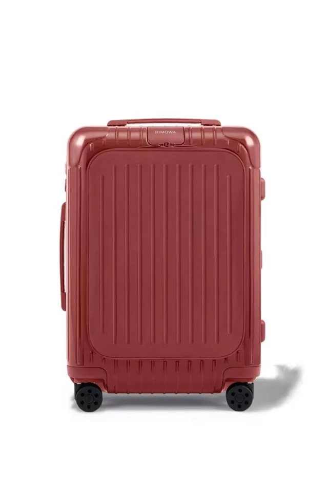 Чемодан RIMOWA Essential Cabin Sleeve