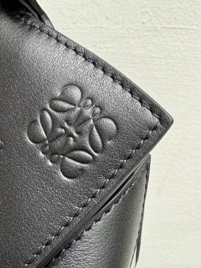 Loewe Puzzle