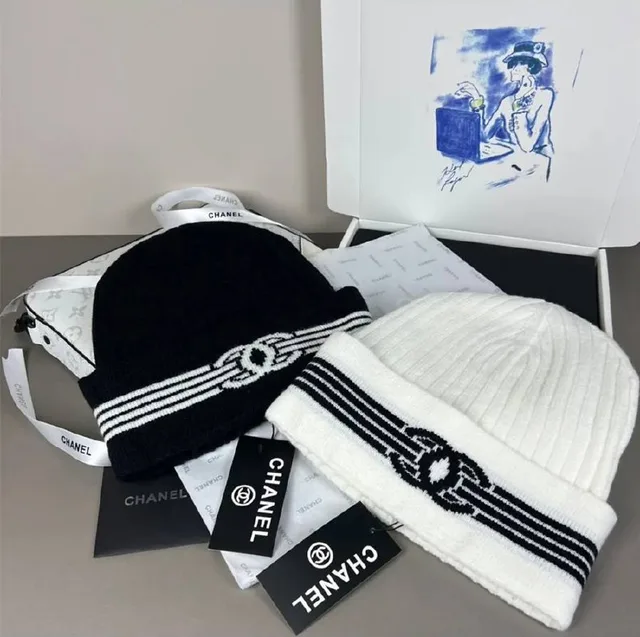 Зимняя Шапка от Chanel