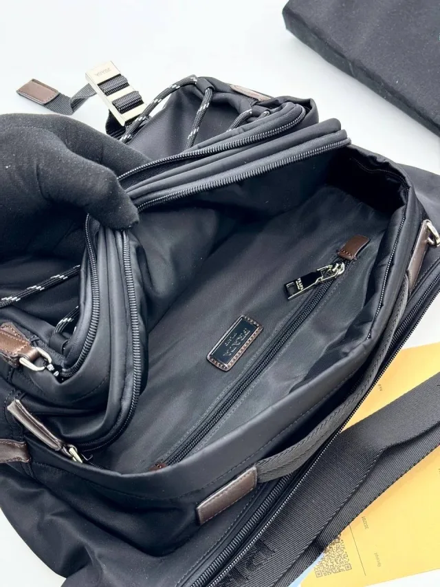 Сумка Prada