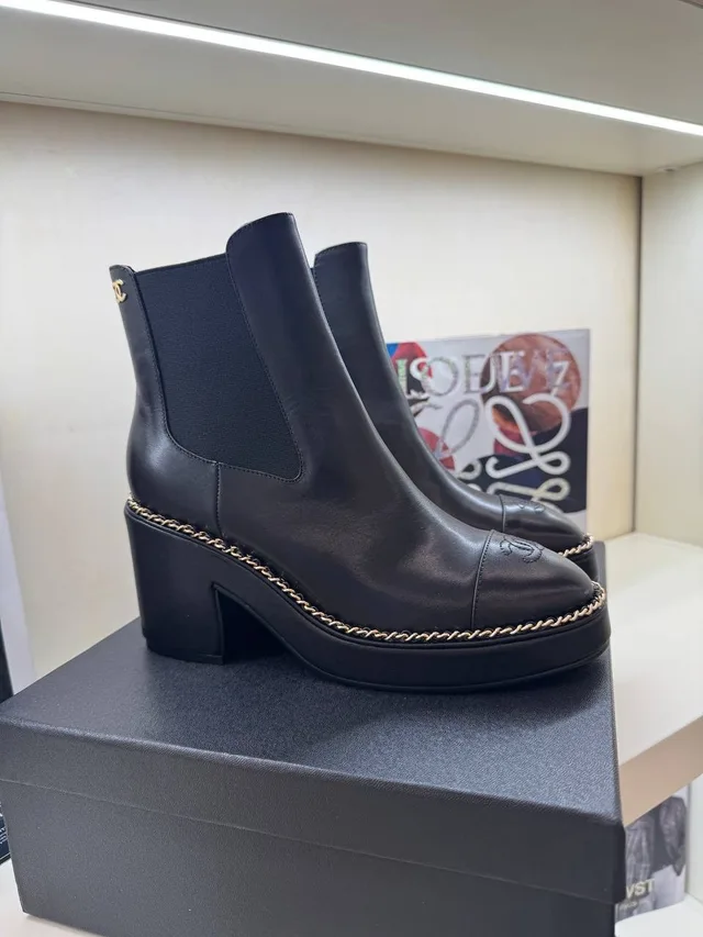 Ботинки Chanel
