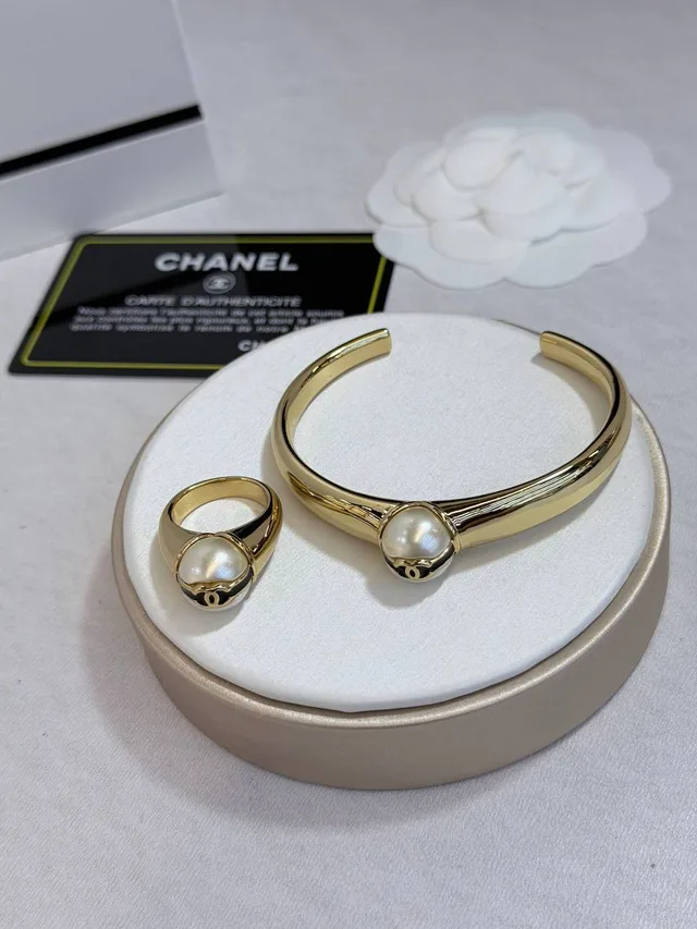 Кольцо Chanel