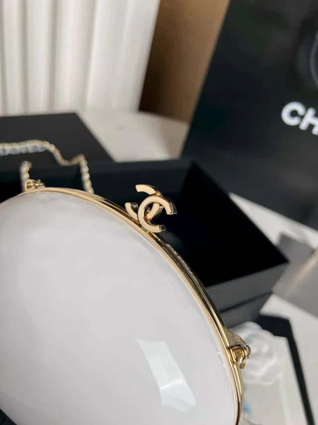 КЛАТЧ CHANEL