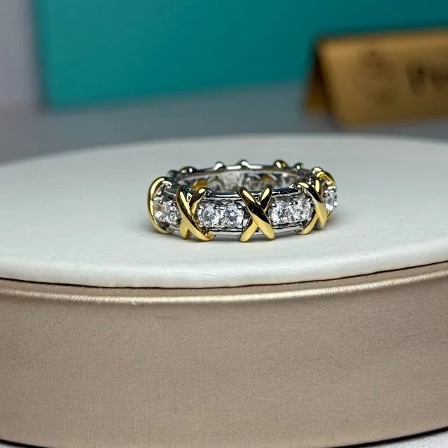 Кольцо Tiffany&Co.