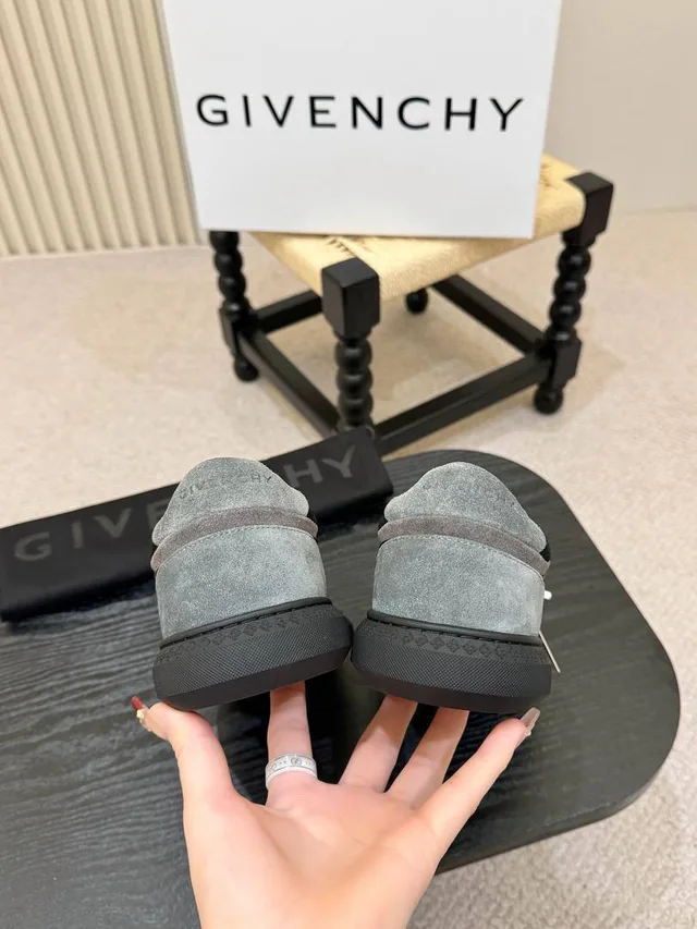 Мужская обувь от Givenchy
