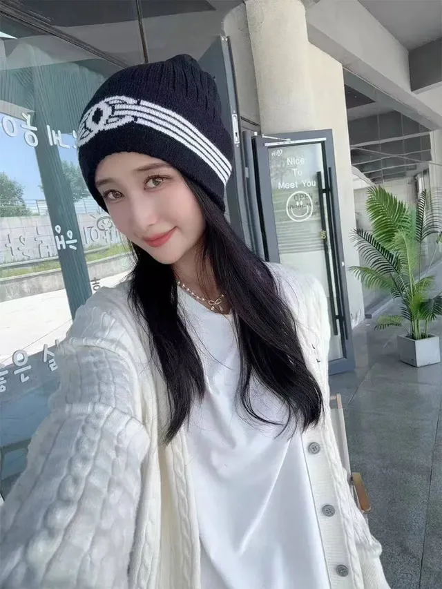 Зимняя Шапка от Chanel