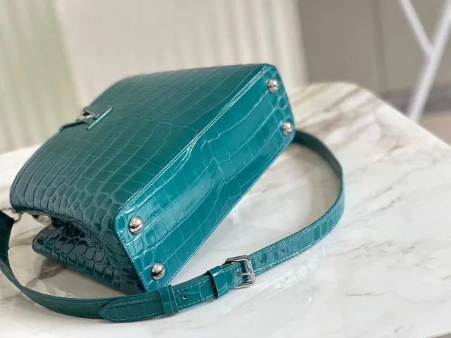 Louis Vuitton Capucines