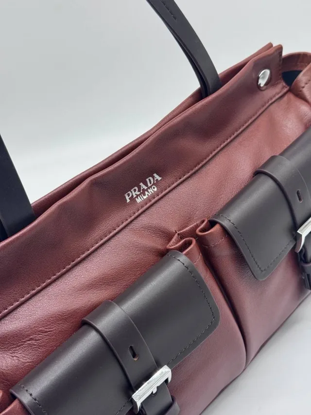 Сумка Prada