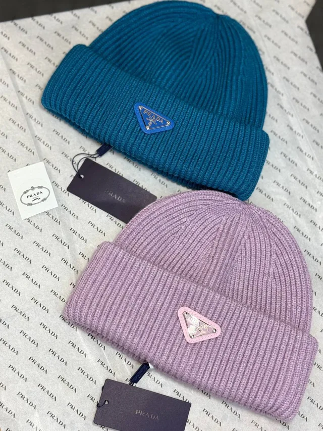 Зимняя Шапка Prada