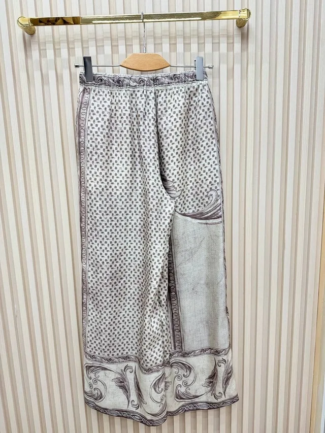Костюм MAX MARA