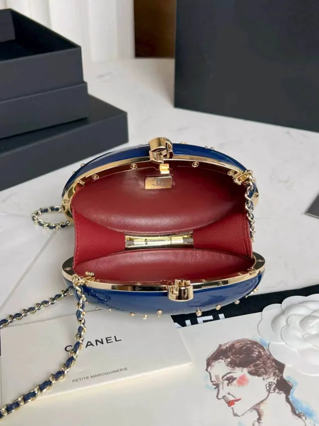КЛАТЧ CHANEL