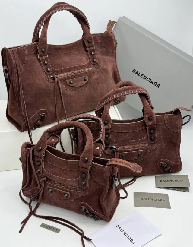BALENCIAGA