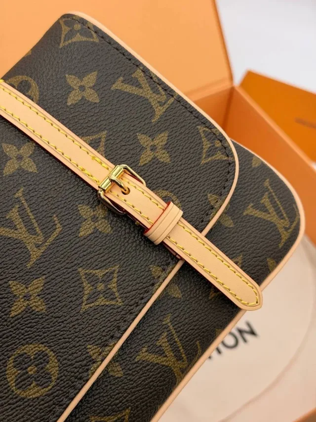Сумка Louis Vuitton Marelle